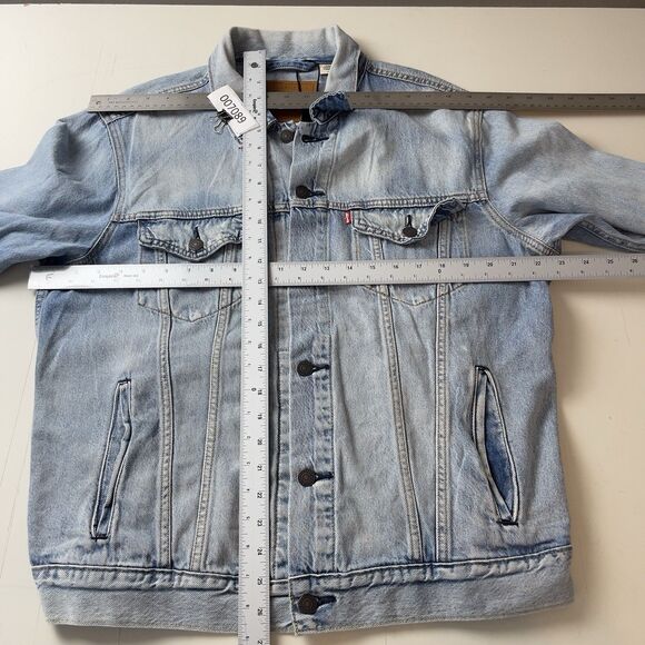 Levi's Premium Relaxed Trucker Denim Jacket Men's Small Blue Light Fade Preppy - Picture 10 of 12